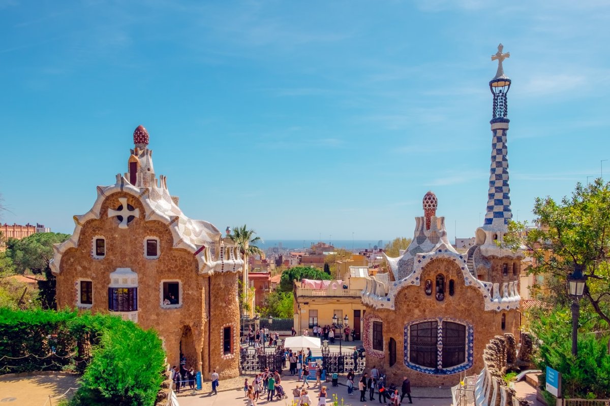 PARK GÜELL, Barcelona, Spain, Spring in Barcelona (Photo : Daniel Corneschi)